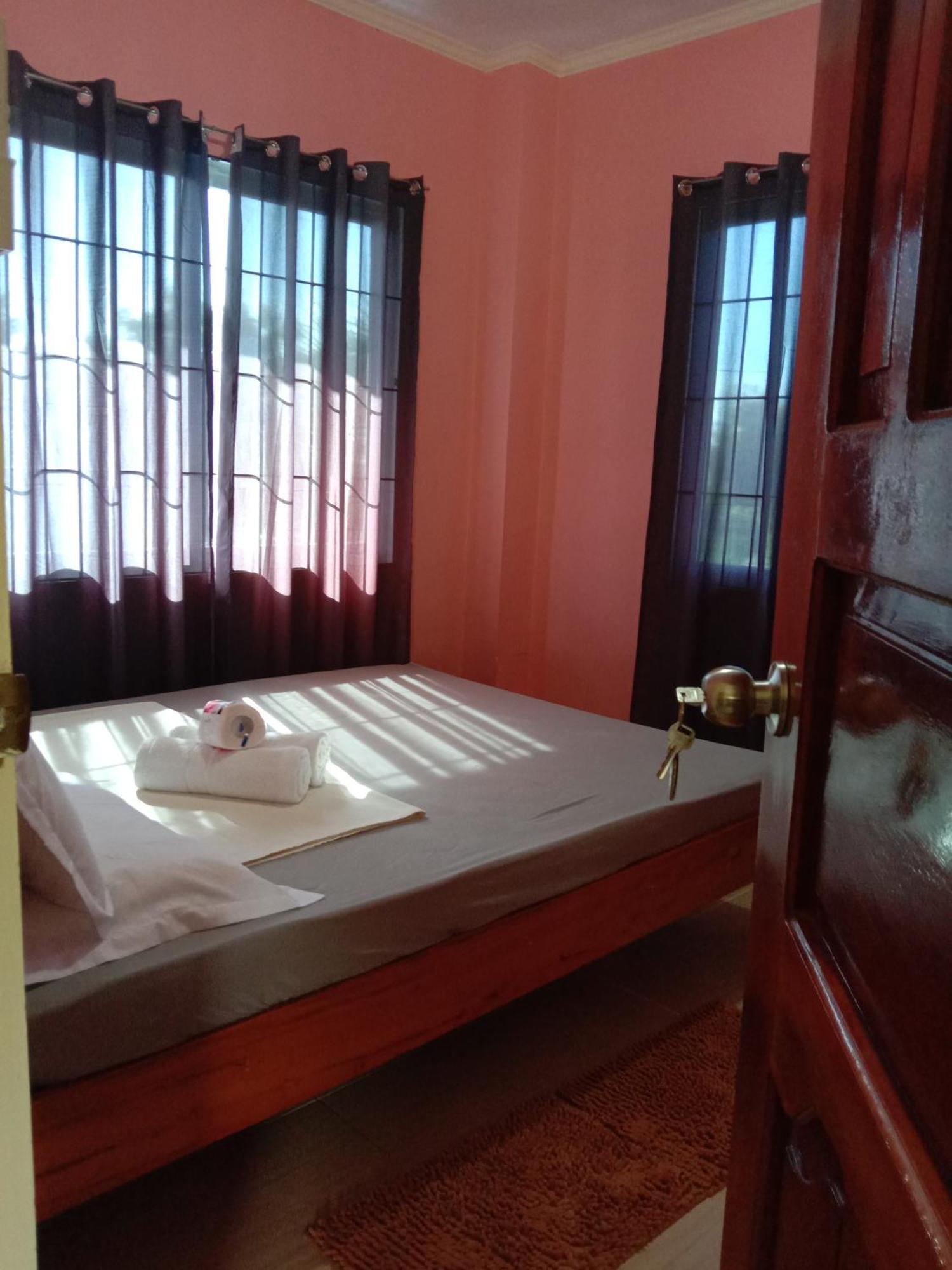 Friz Love Room Rental San Juan  Zewnętrze zdjęcie
